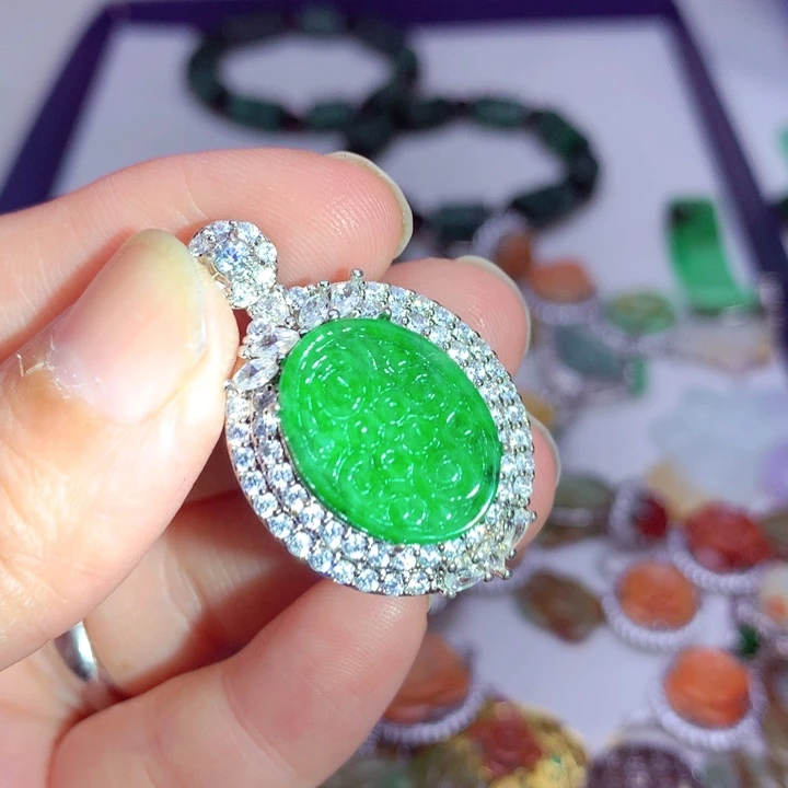 翡翠未镶嵌吊坠(不含链)