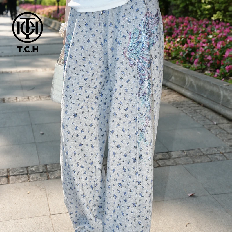 下架-TCH现货私服烫钻工艺灰色印花运动直筒裤子女T75A20E5076