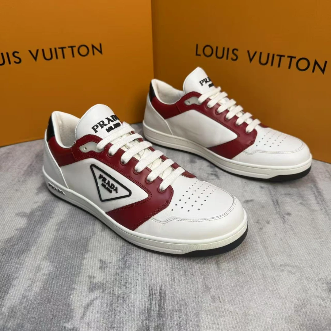 95新 Prada/普拉达 白红侧边三角标休闲板鞋/40.5欧