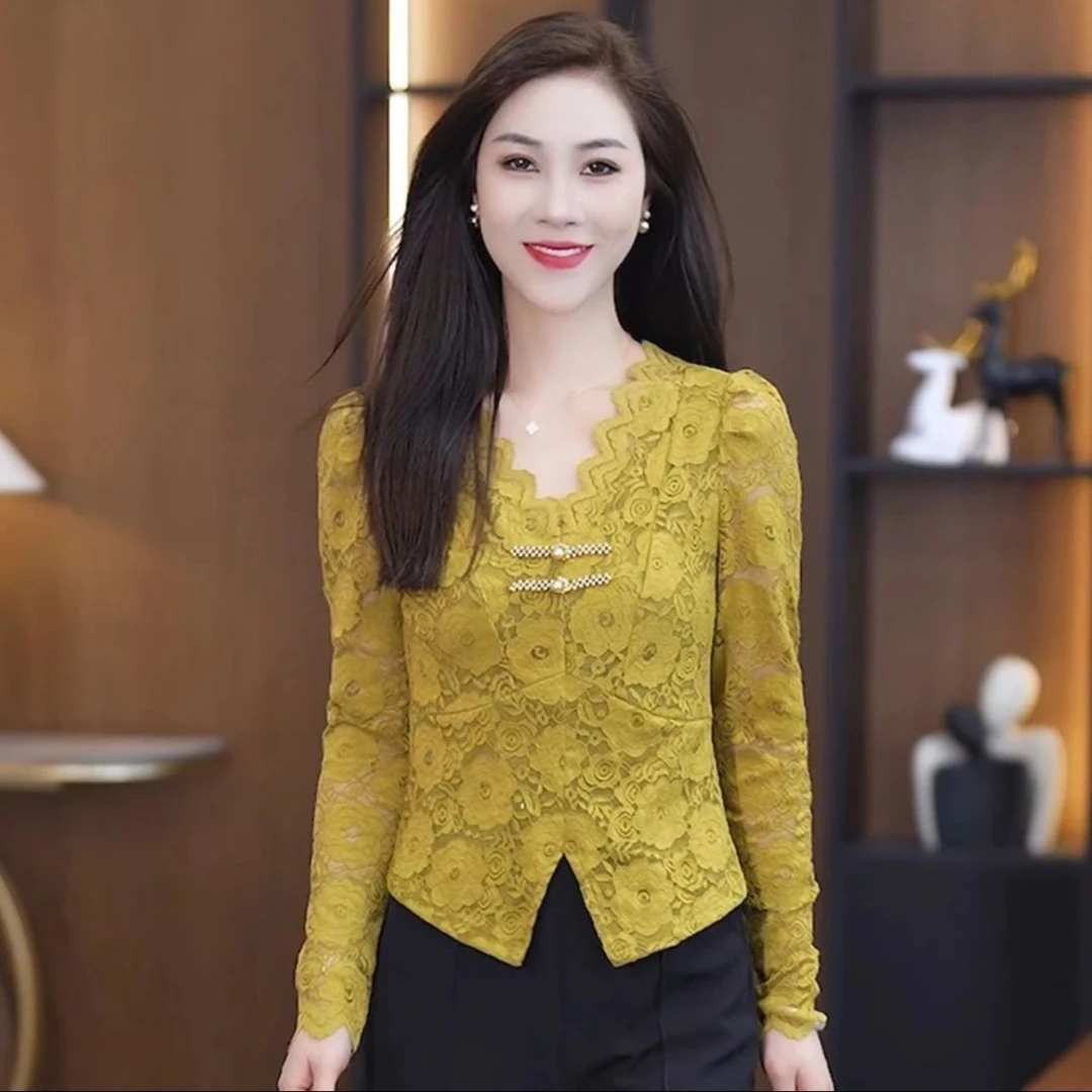 夏季新款法式2025设计感修身显瘦花边V领气质遮肉长袖蕾丝衫上衣