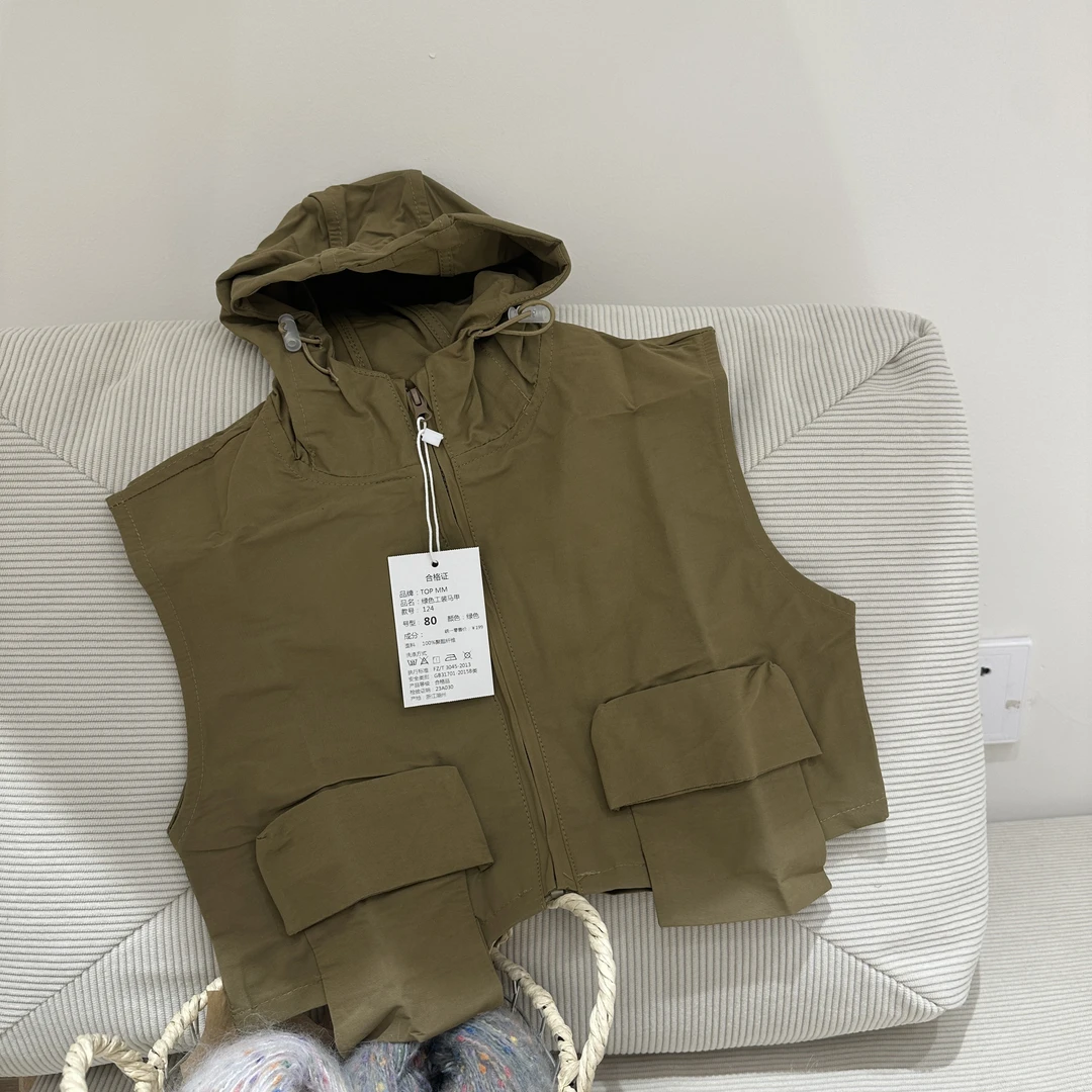 124-儿童秋季立体口袋马甲