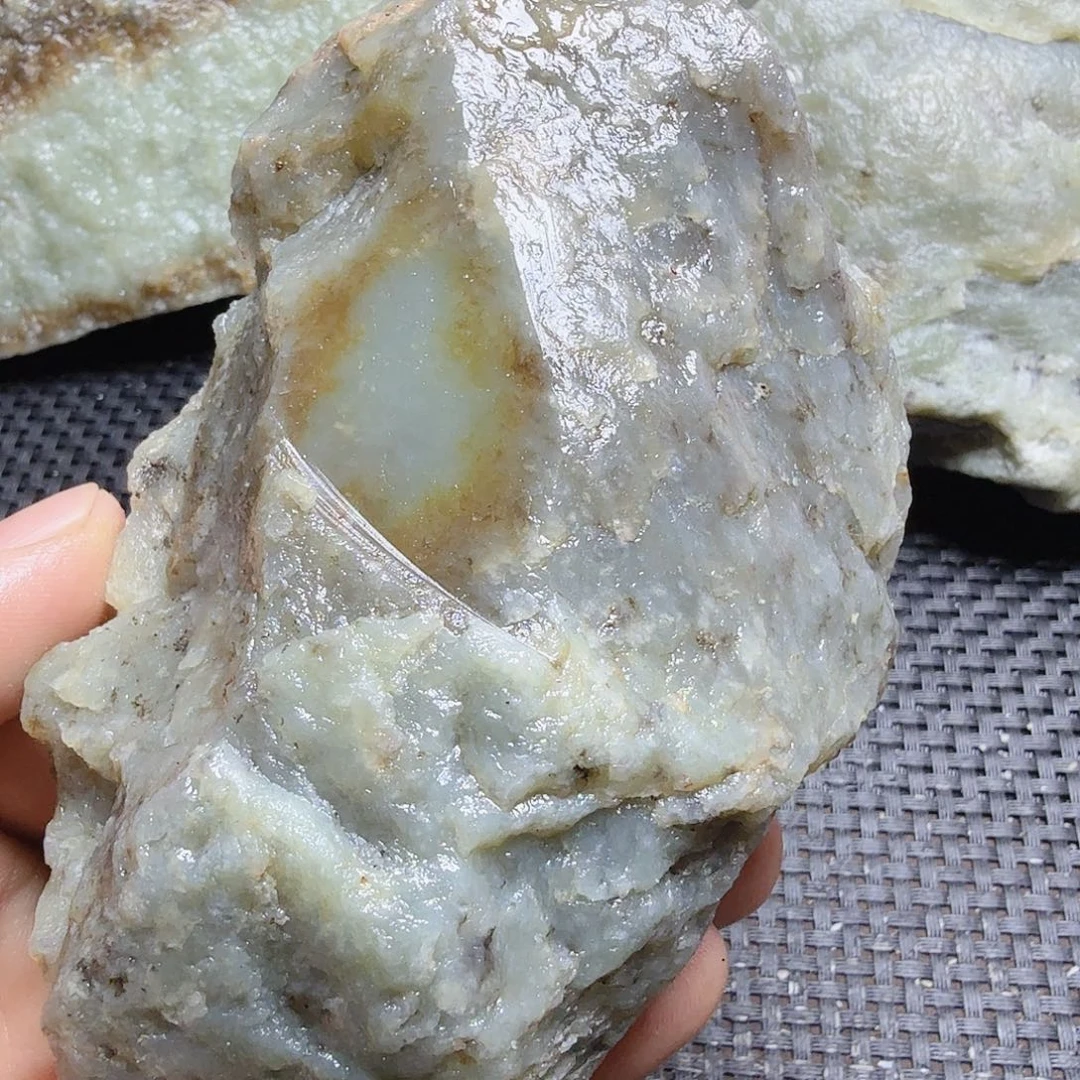 和田玉（糖玉）未镶嵌珠宝半成品