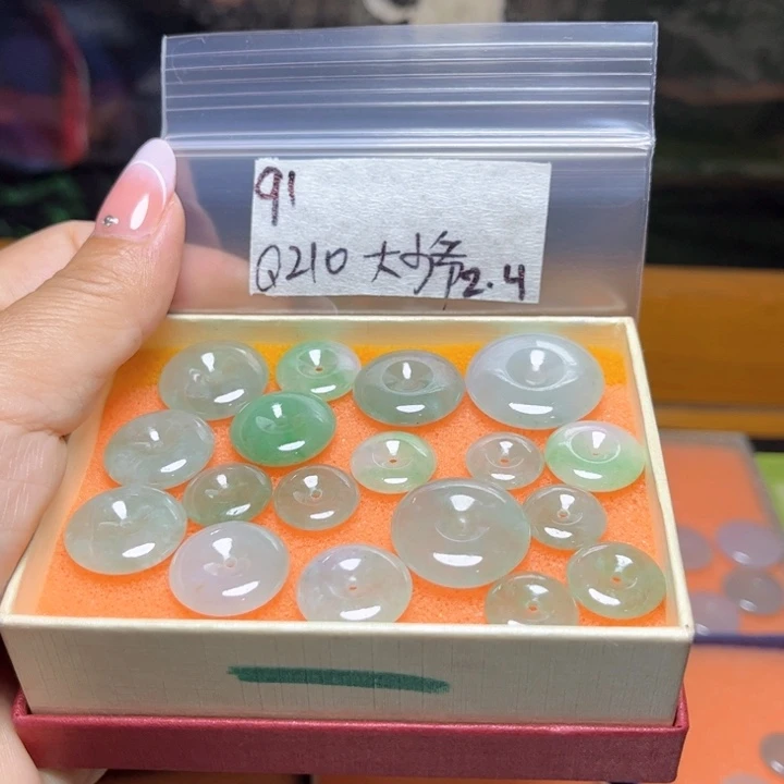 定制翡翠未镶嵌大*爷不