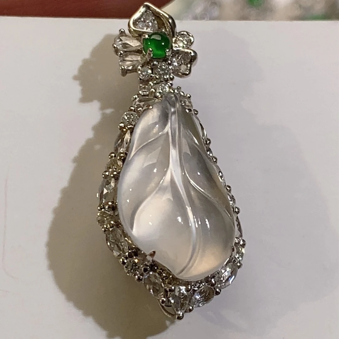 翡翠颈饰18K金镶嵌天然缅甸A货翡翠