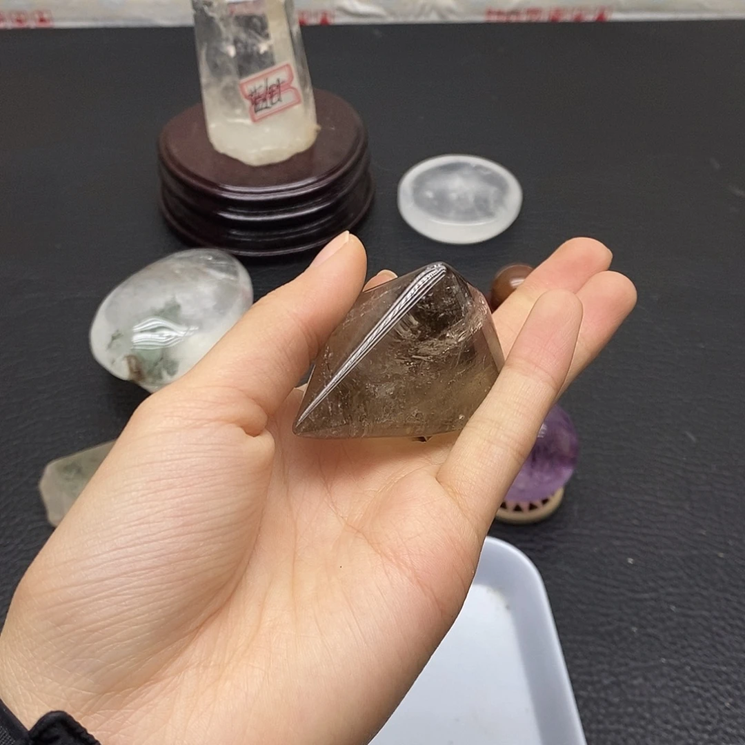 水晶未镶嵌珠宝半成品380水晶石