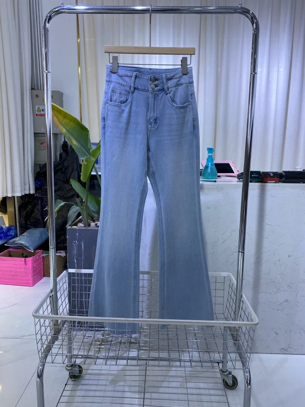 Dora欧货复合绒浅蓝牛仔直筒裤