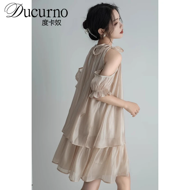 纯欲慵懒风女装韩系显瘦短袖露肩连衣裙夏季设计感欧若风A字裙