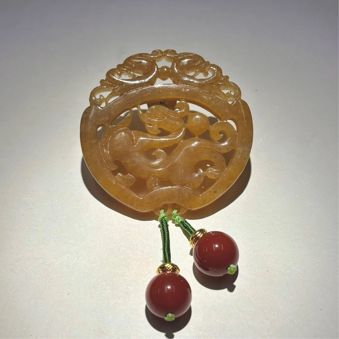 和田玉糖玉龙璧设计胸针
