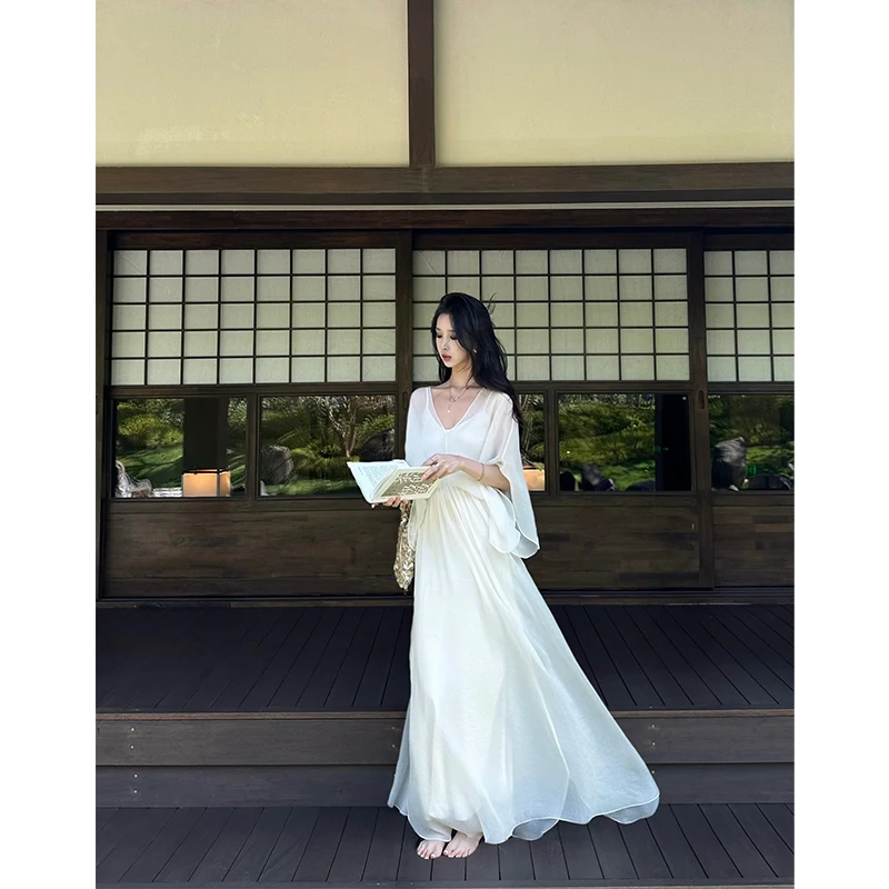 by onion 气质光感蝙蝠袖薄纱连衣裙女夏季v领褶皱垂感吊带裙