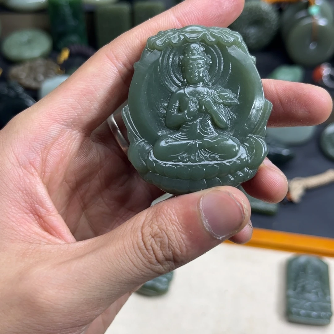 和田玉未镶嵌颈饰