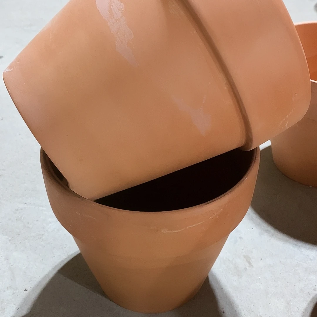 瑕疵红陶20×18-2