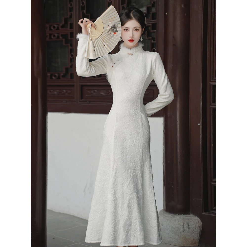 婚服2025秋冬新款纯洁色加绒加厚时尚改良青春款中式奢华大气高雅