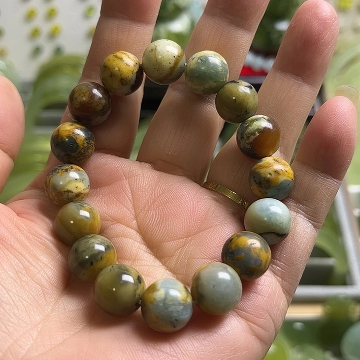 未镶嵌蛇纹石玉吊坠(不含链)
