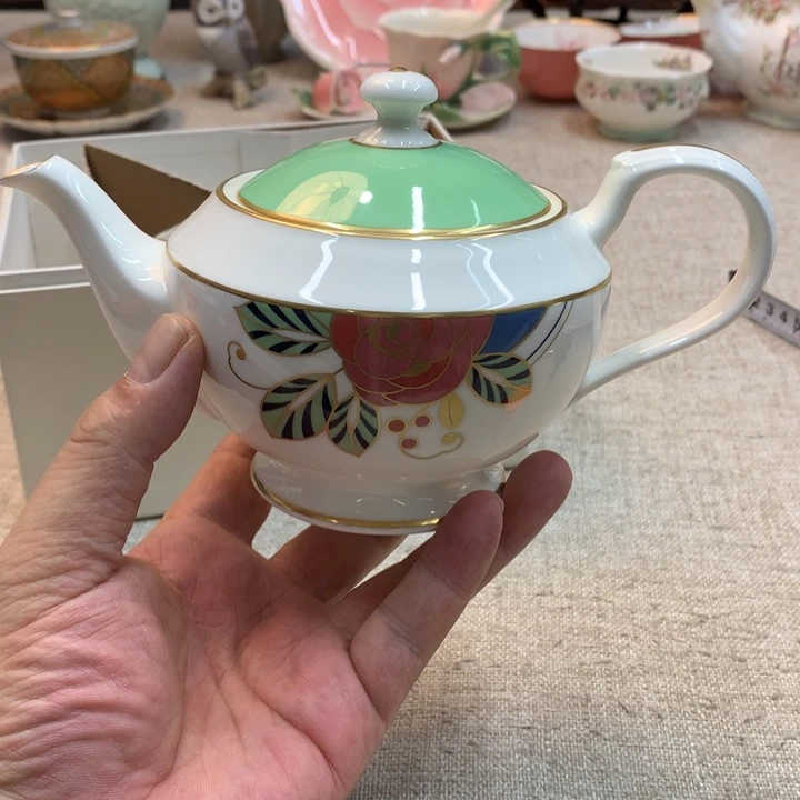 金瓷阁家的美丽瓷器