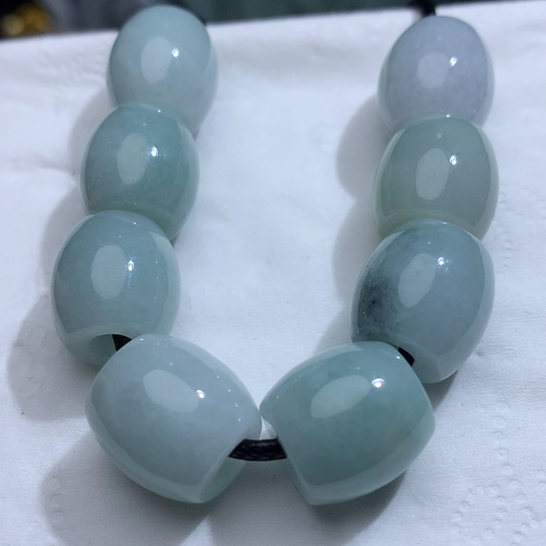 翡翠未镶嵌颈饰发1个