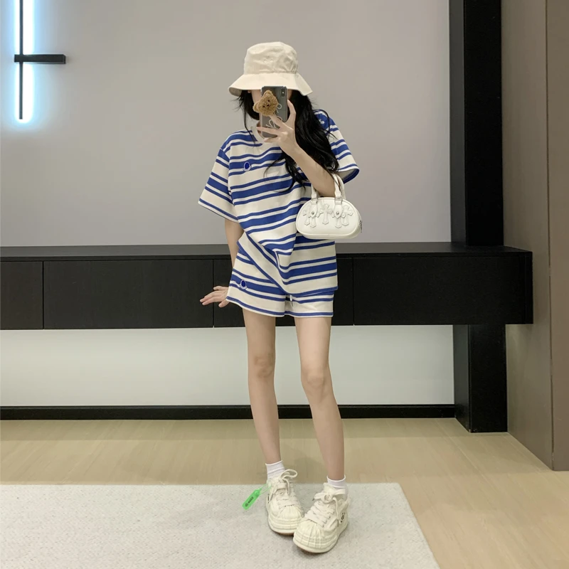 潮牌炸街休闲运动套装女装2025新款爆款减龄条纹短袖短裤两件套潮