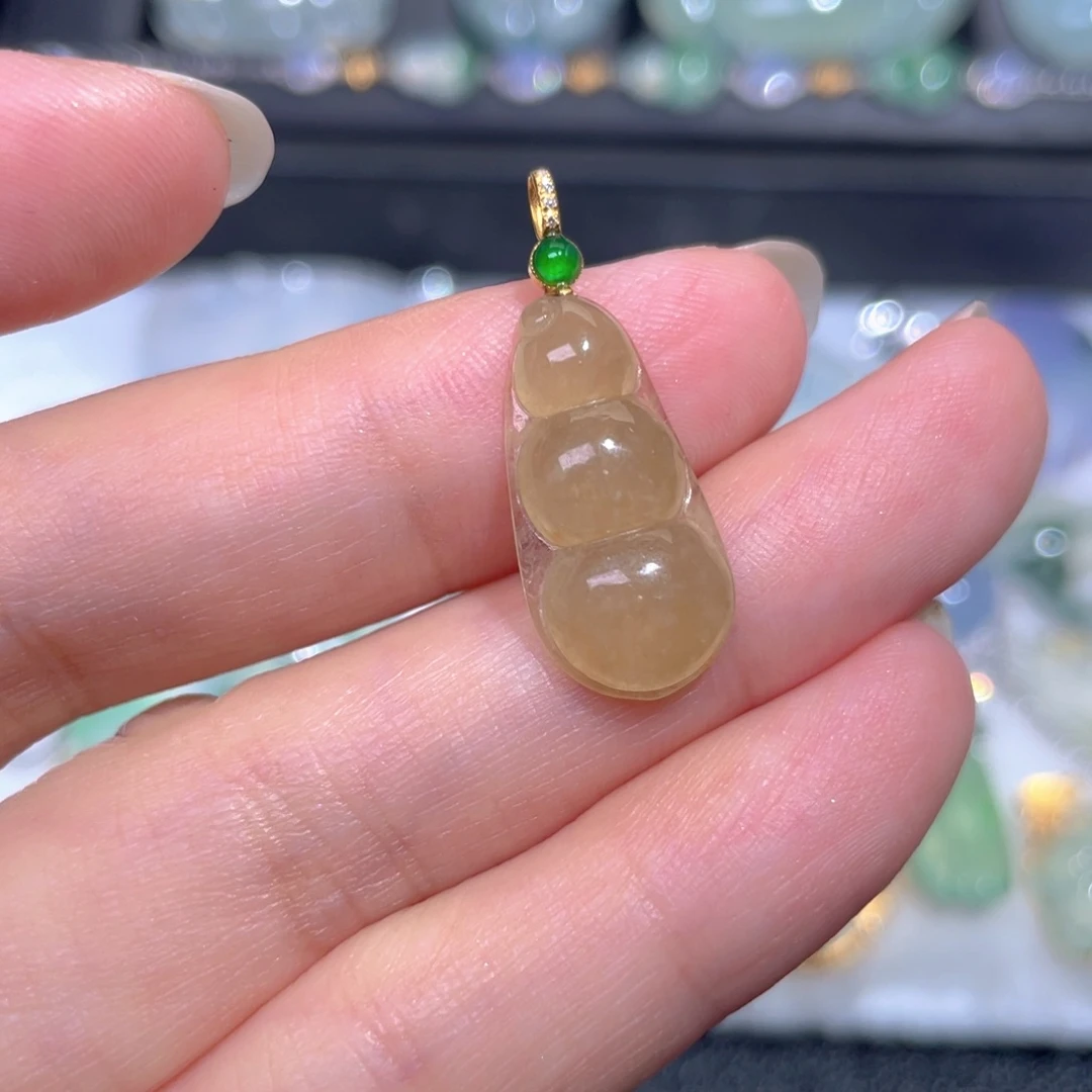 颈饰18K金镶嵌翡翠翡翠