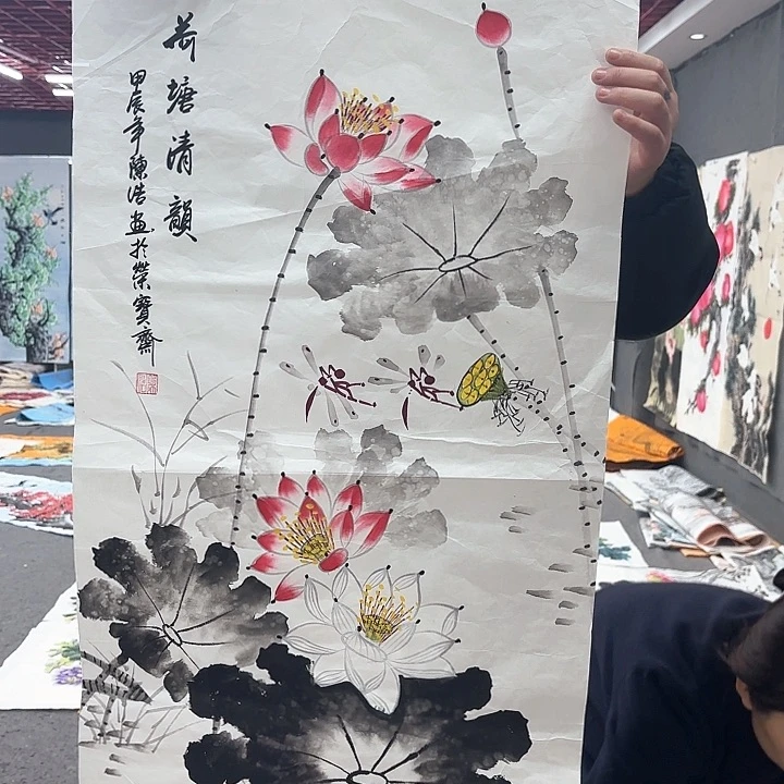 国画无毛或近于被白色柔短
