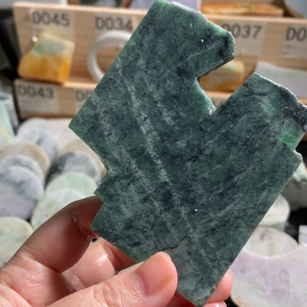 翡翠未镶嵌颈饰天然翡翠