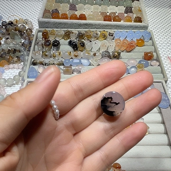 大***麻玛瑙/玉髓颈饰合金