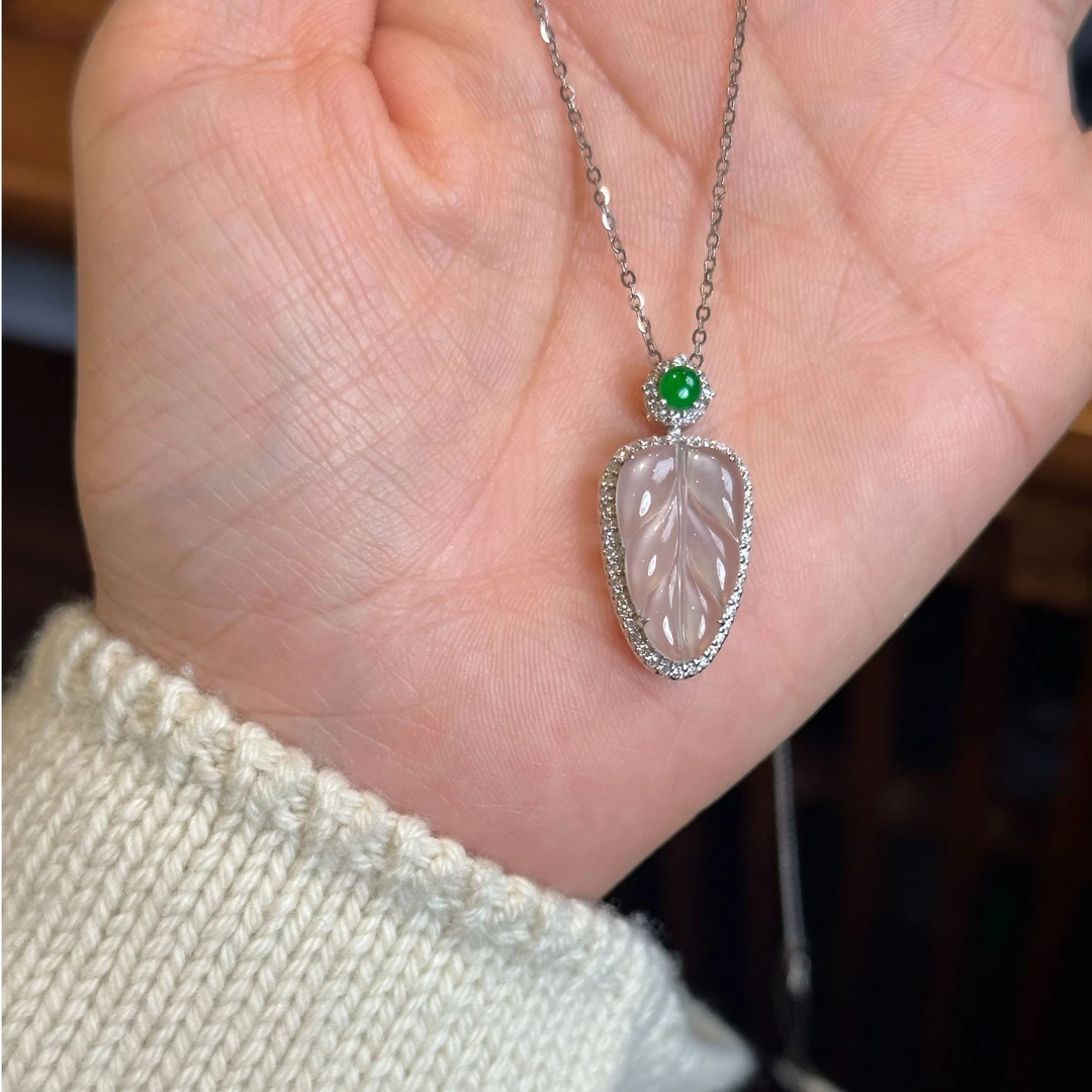 2334-dz22缅料翡翠玻璃种叶子吊坠精致绿蛋镶嵌精美时尚高级感