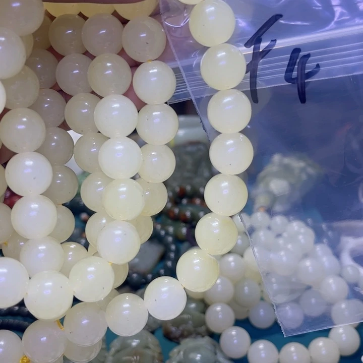 蛇纹石玉未镶嵌项链皓**成