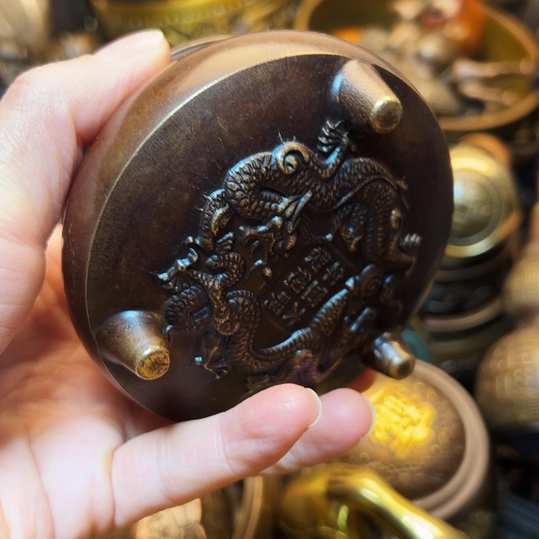 精美铜器工艺品等