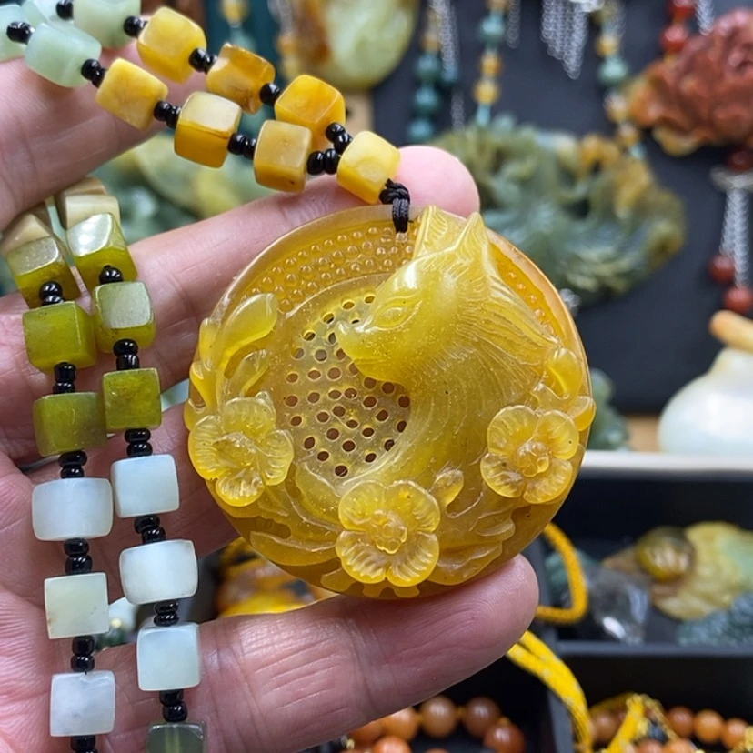 【闪购商品】蛇纹石玉未镶嵌吊坠