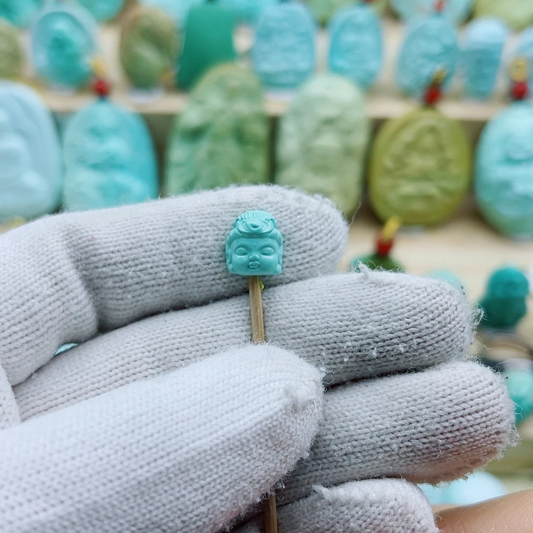 绿松石未镶嵌珠宝奇石