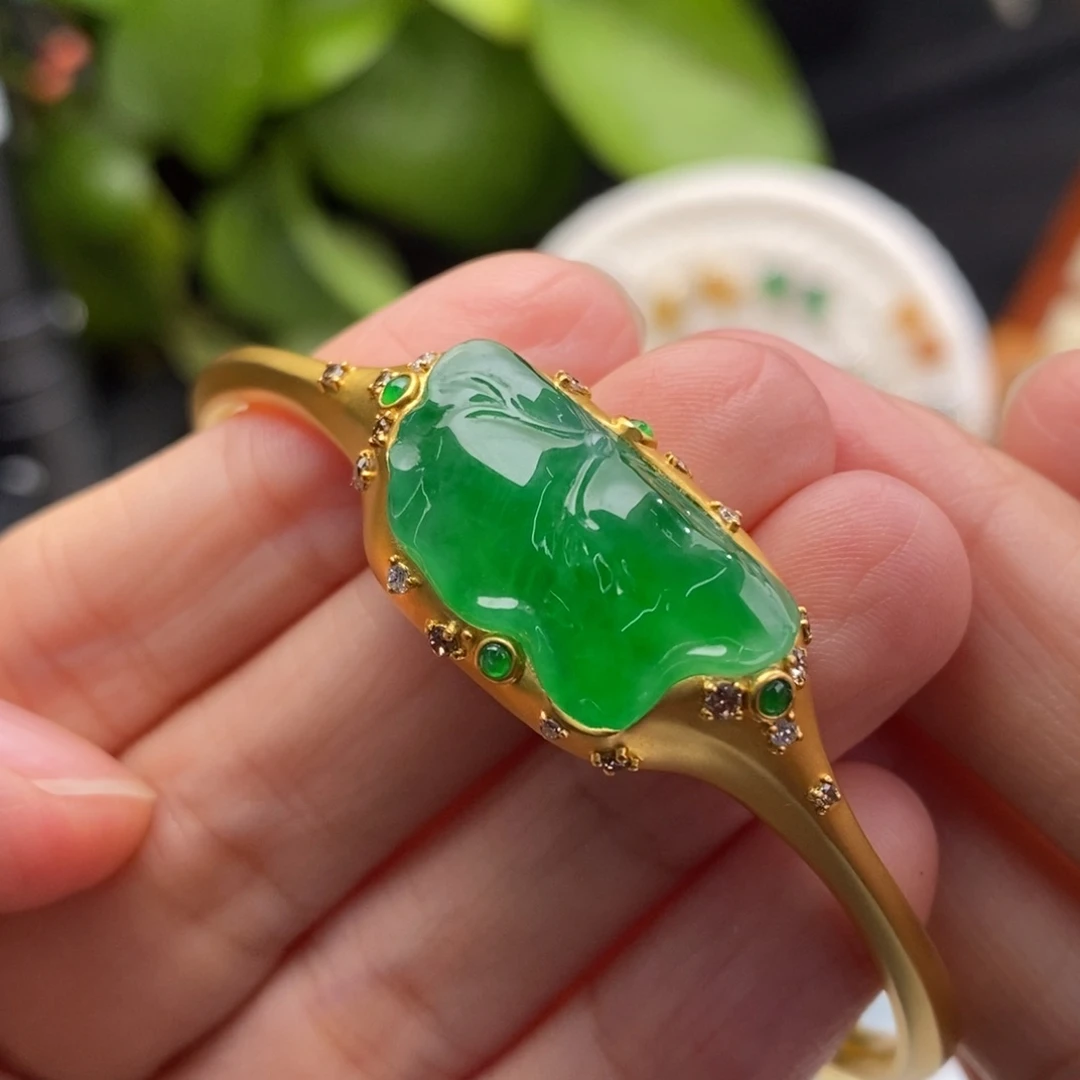 翡翠手镯18K金镶嵌手镯