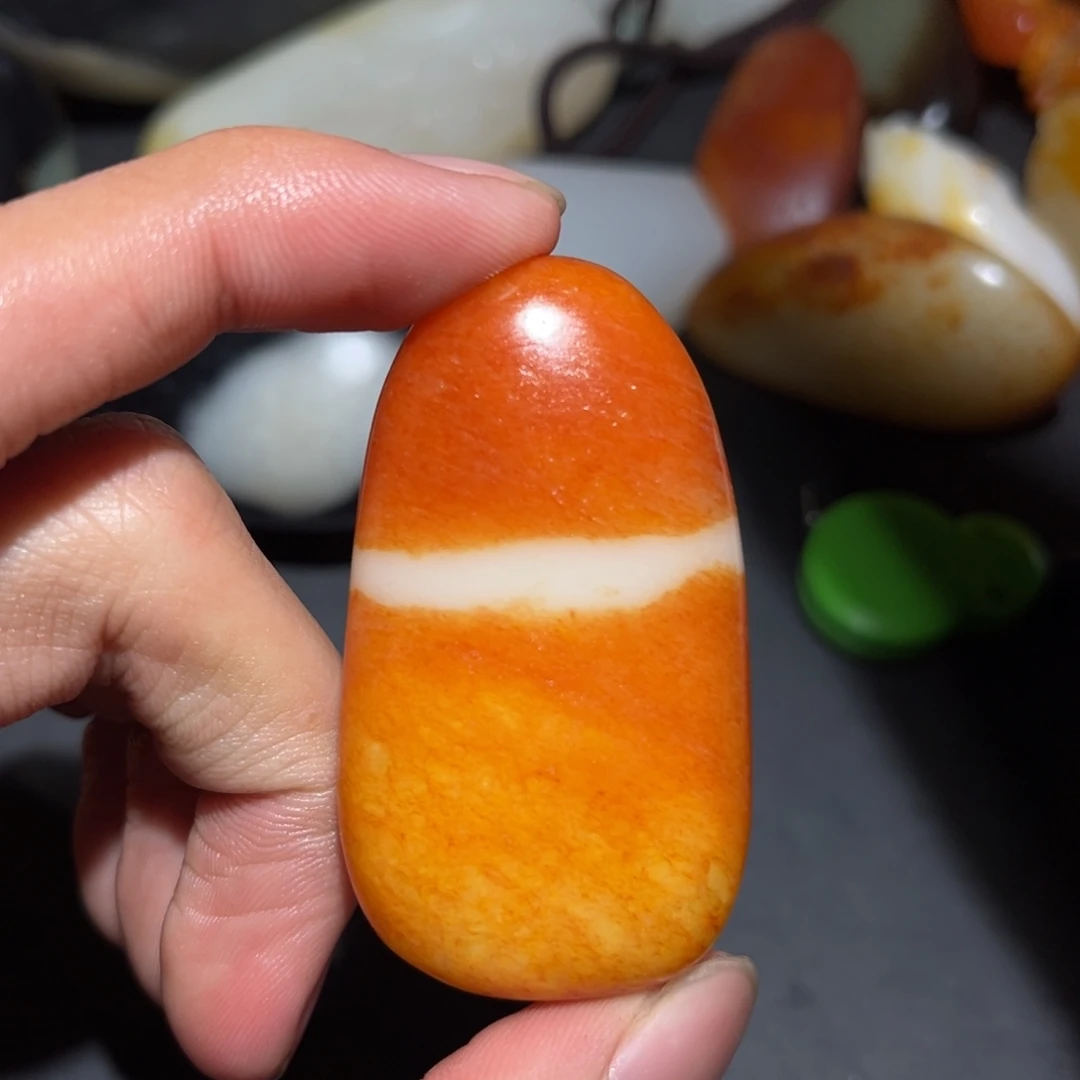 和田玉未镶嵌珠宝奇石