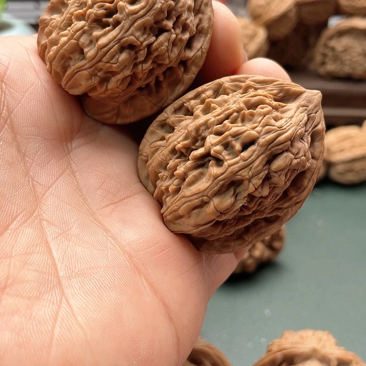 文玩核桃吊坠40龙门住