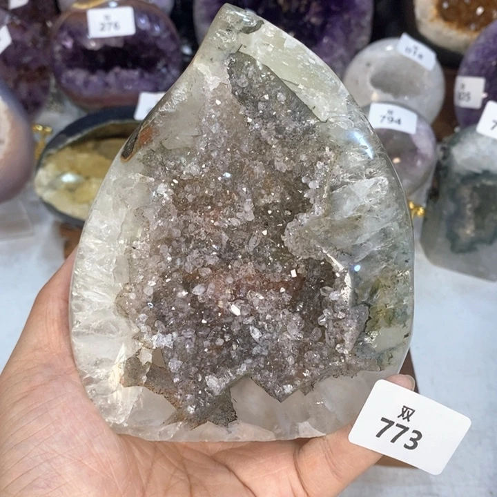 未镶嵌水晶大型摆件(非配饰)
