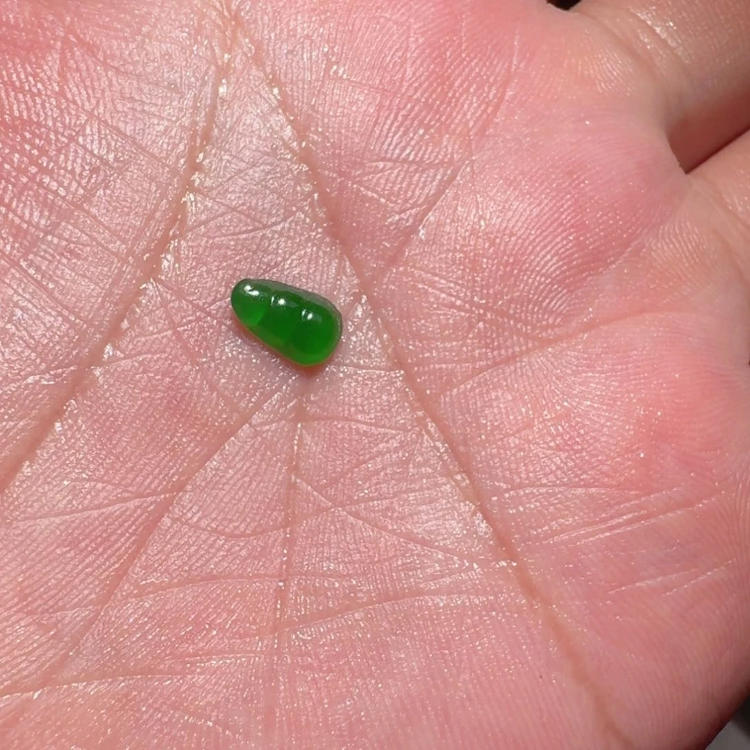 定制翡翠未镶嵌环**珀天然翡翠豆子