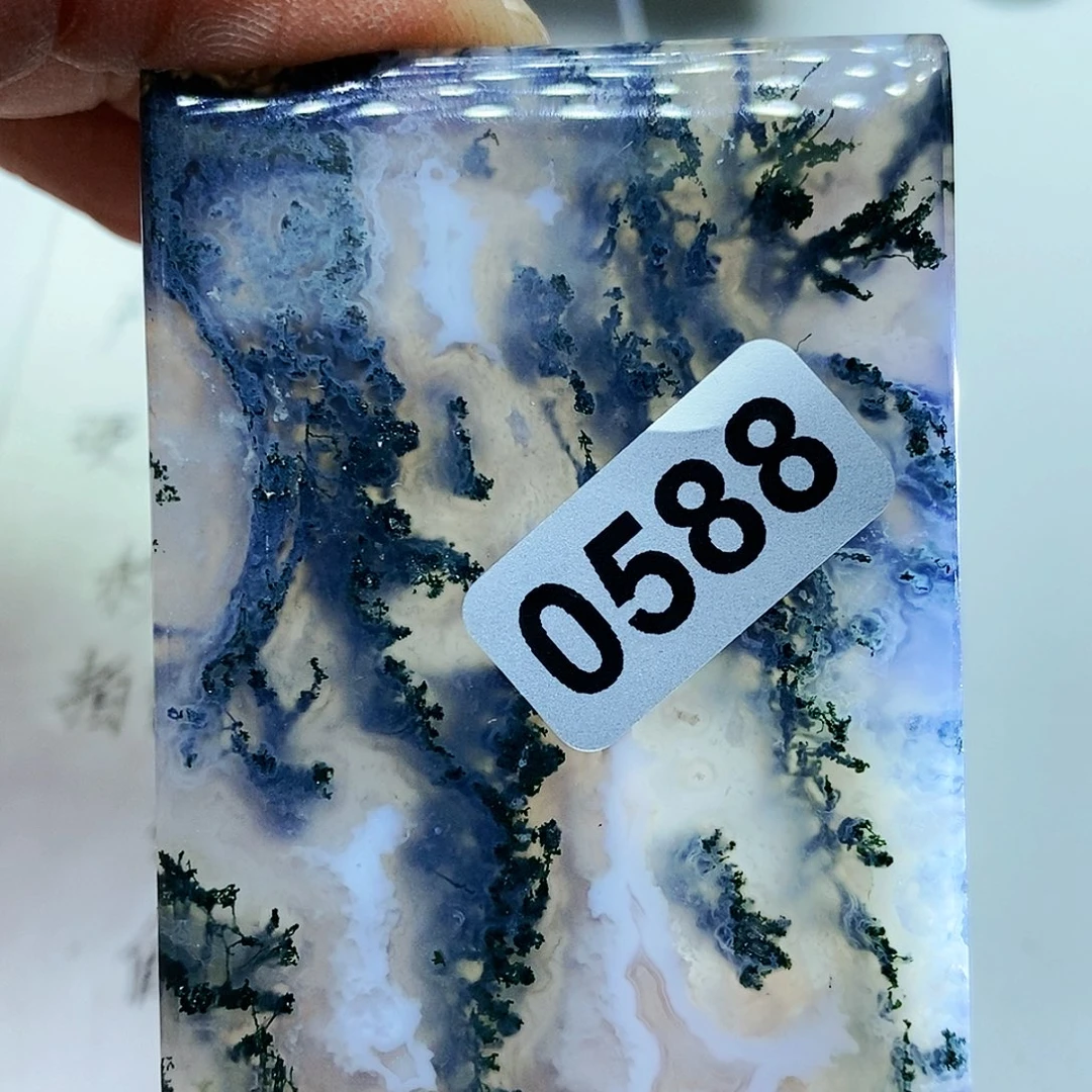 未镶嵌颈饰玛瑙/玉髓董****士