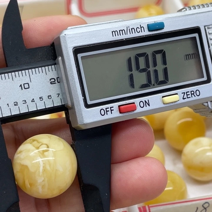 未镶嵌琥珀裸石蜜蜡