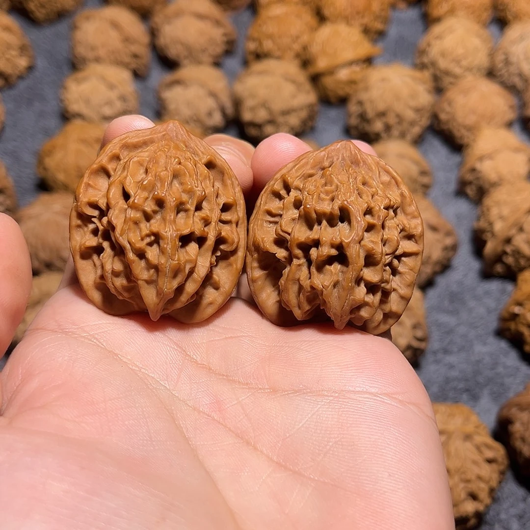 文玩核桃把件野生公子帽