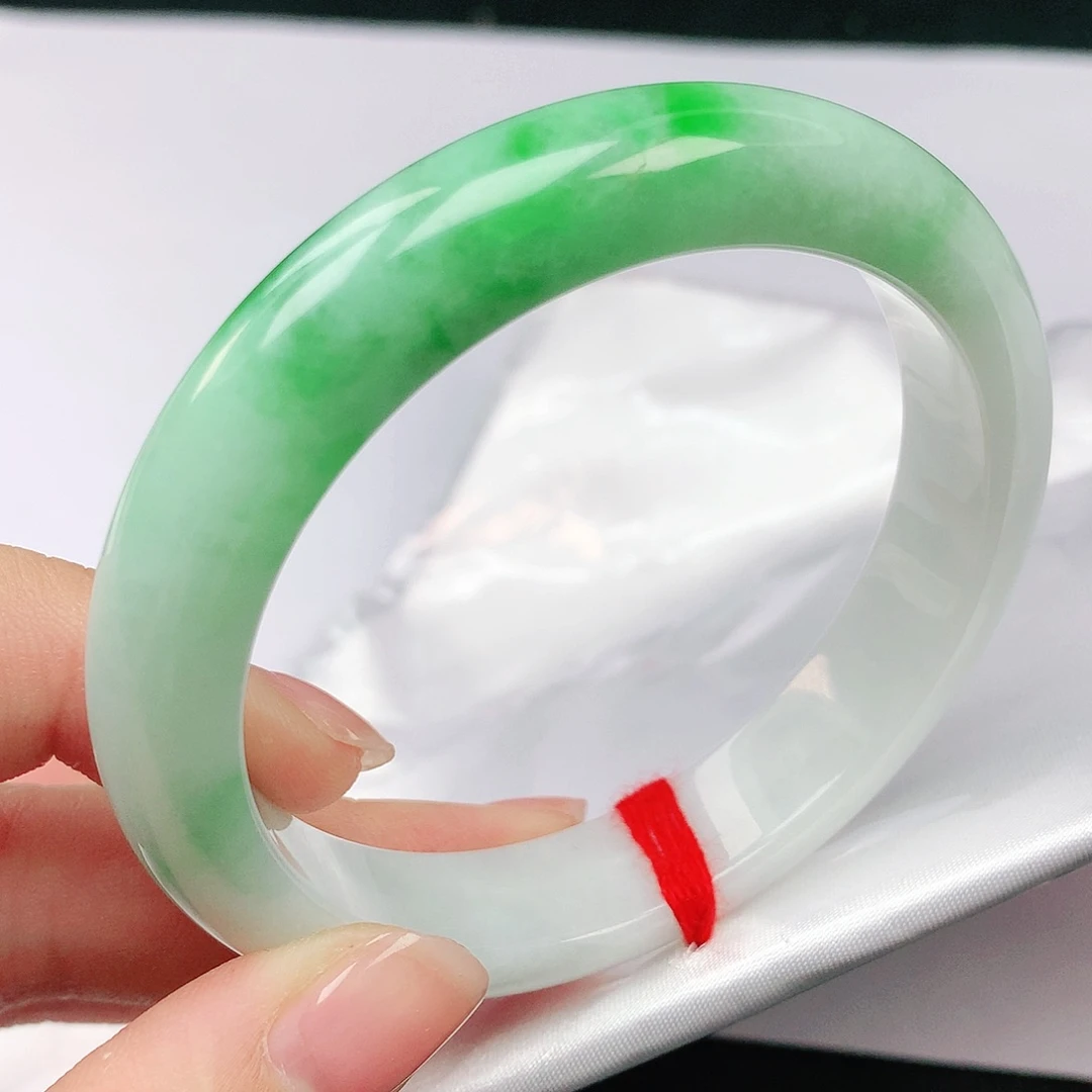 翡翠手镯未镶嵌57圈2492