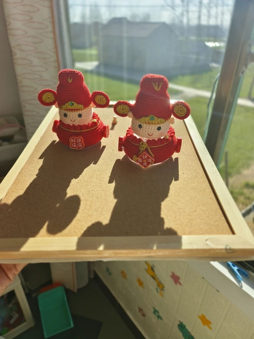 毛线钩织双面财神摇摇乐 车载摆件成品