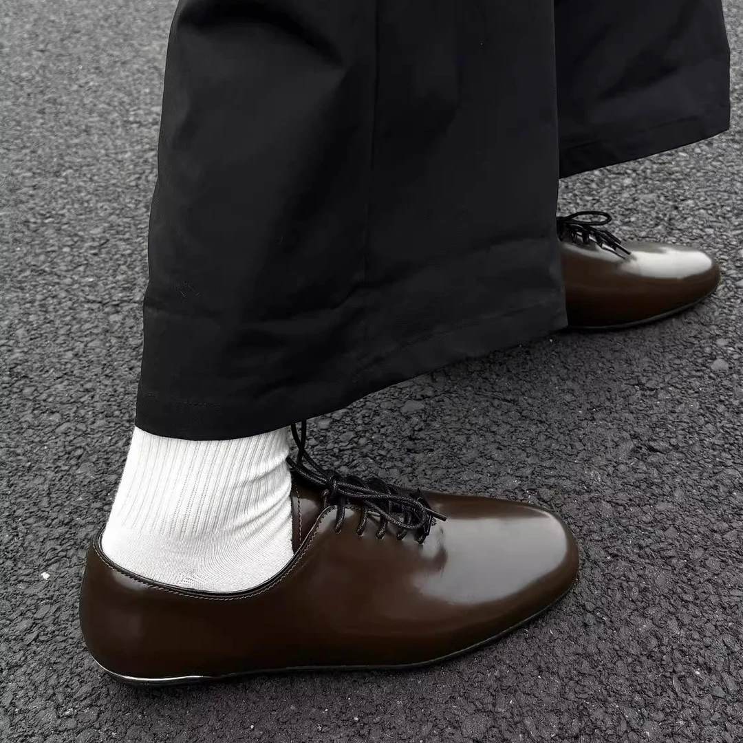 通勤圆头皮鞋男女潮款休闲薄底德比鞋英伦风百搭上班西装结婚新郎