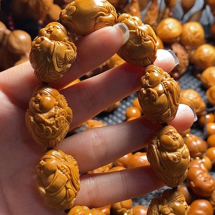 吊坠橄榄核瑞兽财神