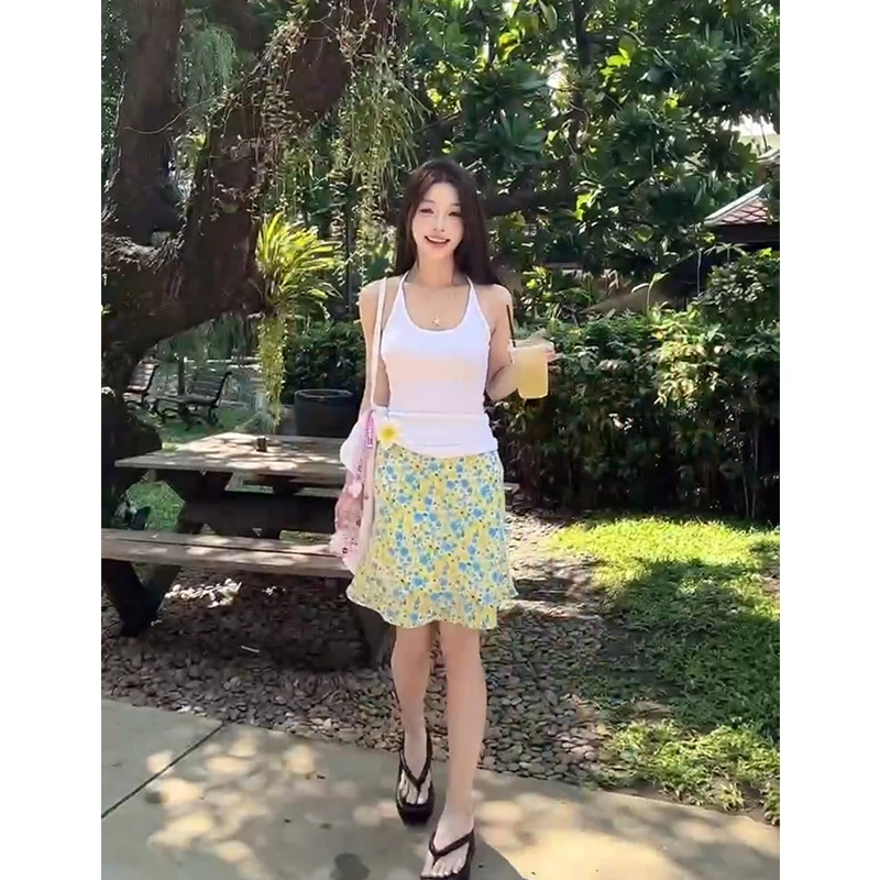 韩系辣妹2025春季新款纯欲百搭U领工字挂脖吊带配高腰碎花半身裙