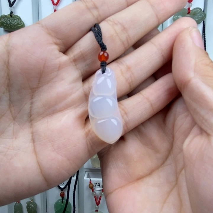 未镶嵌颈饰玛瑙/玉髓