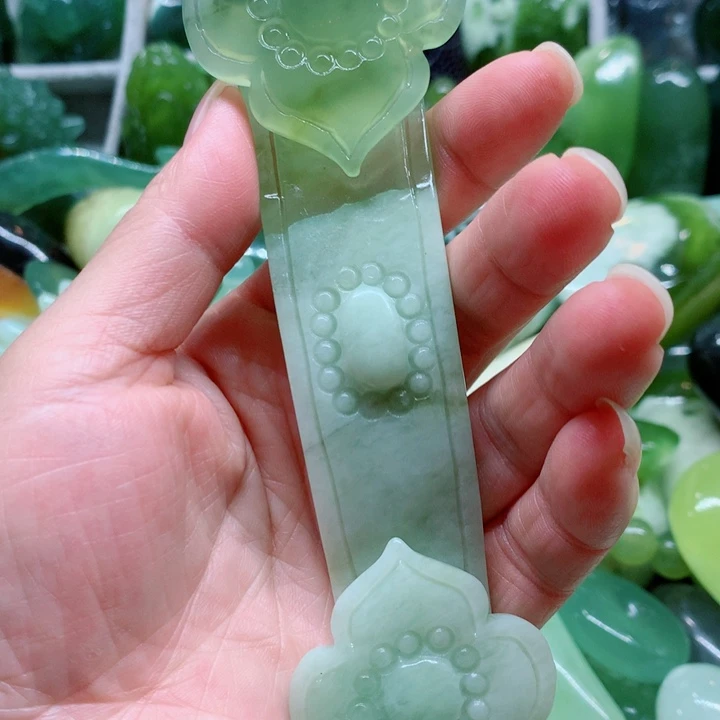蛇纹石玉未镶嵌手把件
