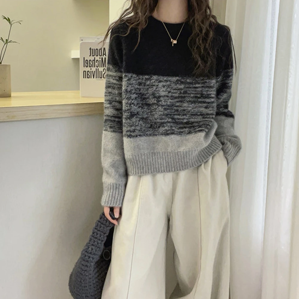 秋冬新款圆领套头慵懒风加厚保暖渐变色条纹休闲针织衫休闲毛衣女