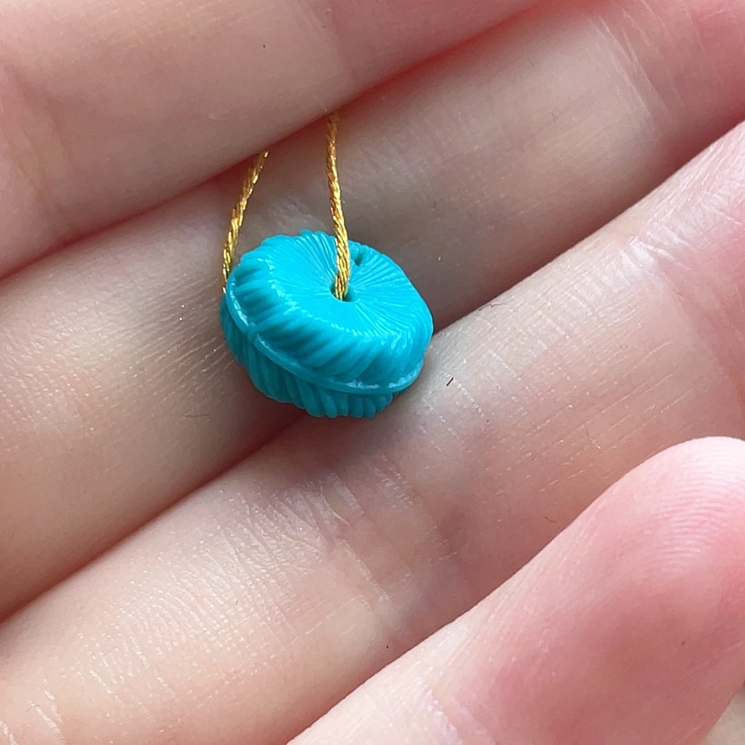 未镶嵌绿松石颈饰