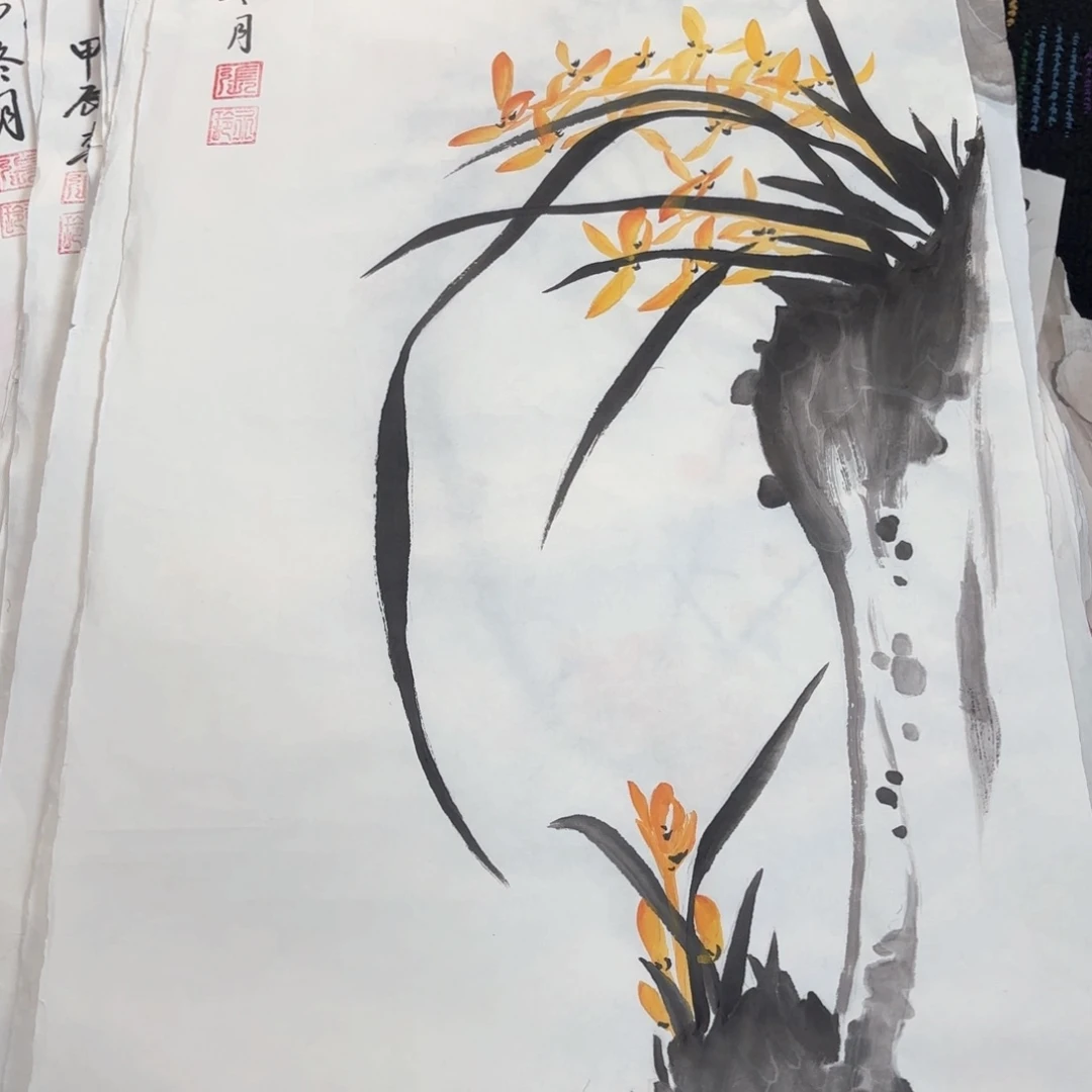 国画张永玲四尺四开花鸟朱