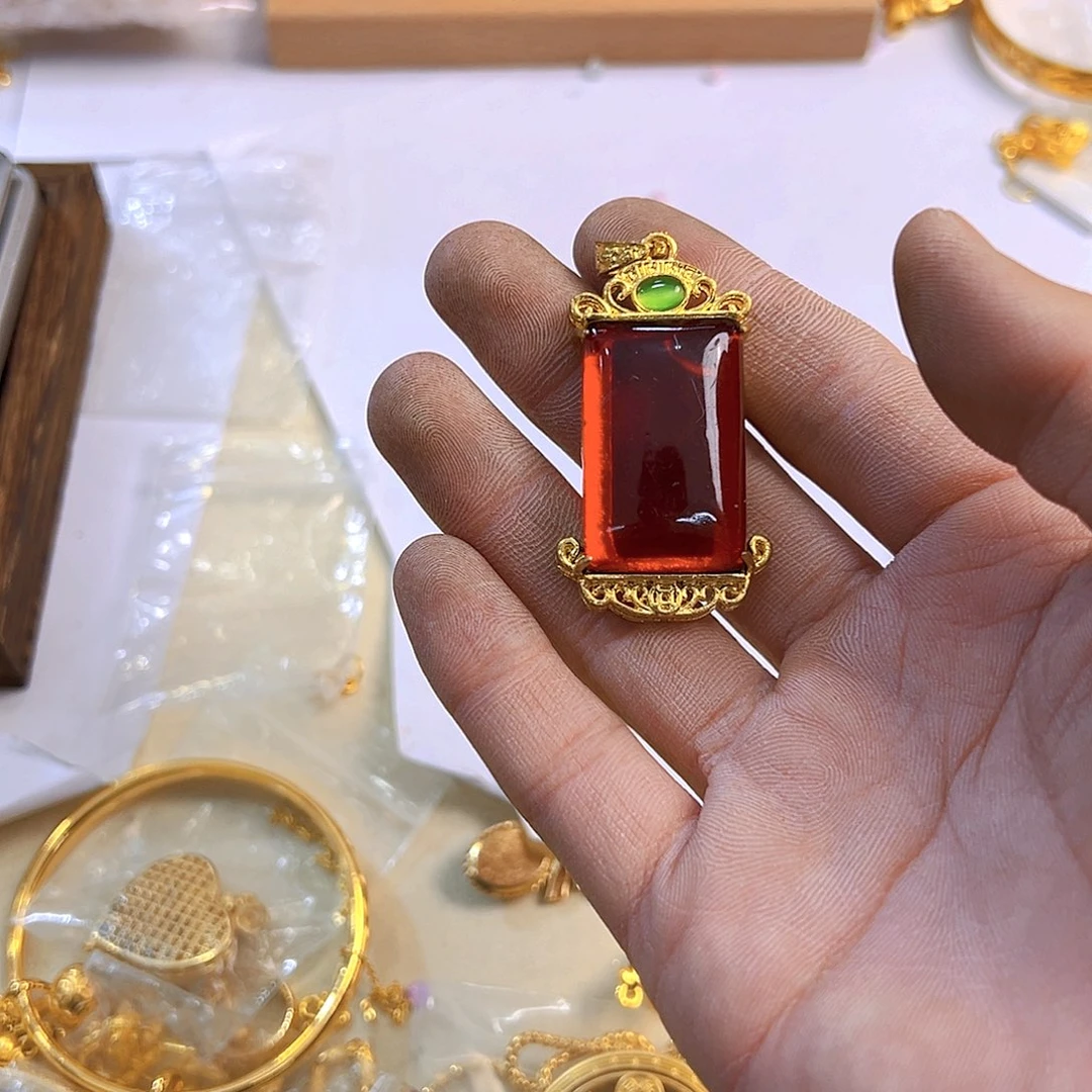 铜合金无红色的无字牌