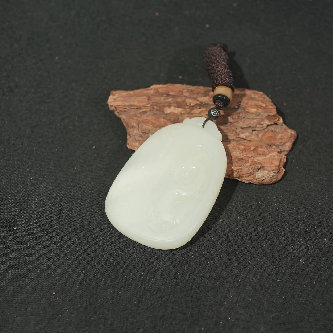 香港王老板-和田玉吊坠2z24