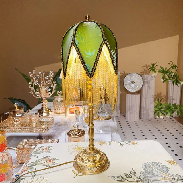 美式复古流苏台灯轻奢高级感文艺浪漫温馨氛围仿古卧室床头装饰灯